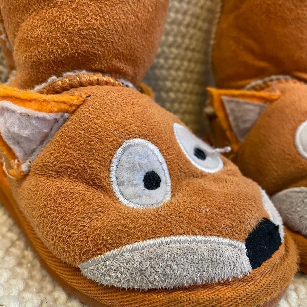 Fox Slippers - Picture 5 of 6